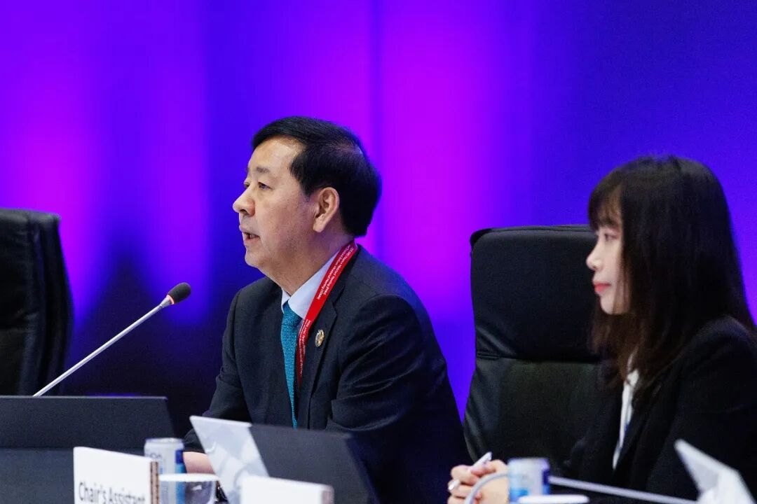 韩股跳水！韩国财长宣布：将采取行动应对金融市场“羊群效应”，担忧杠杆化炒股！大量老人贷款炒股，18岁以下开户数暴涨近10倍